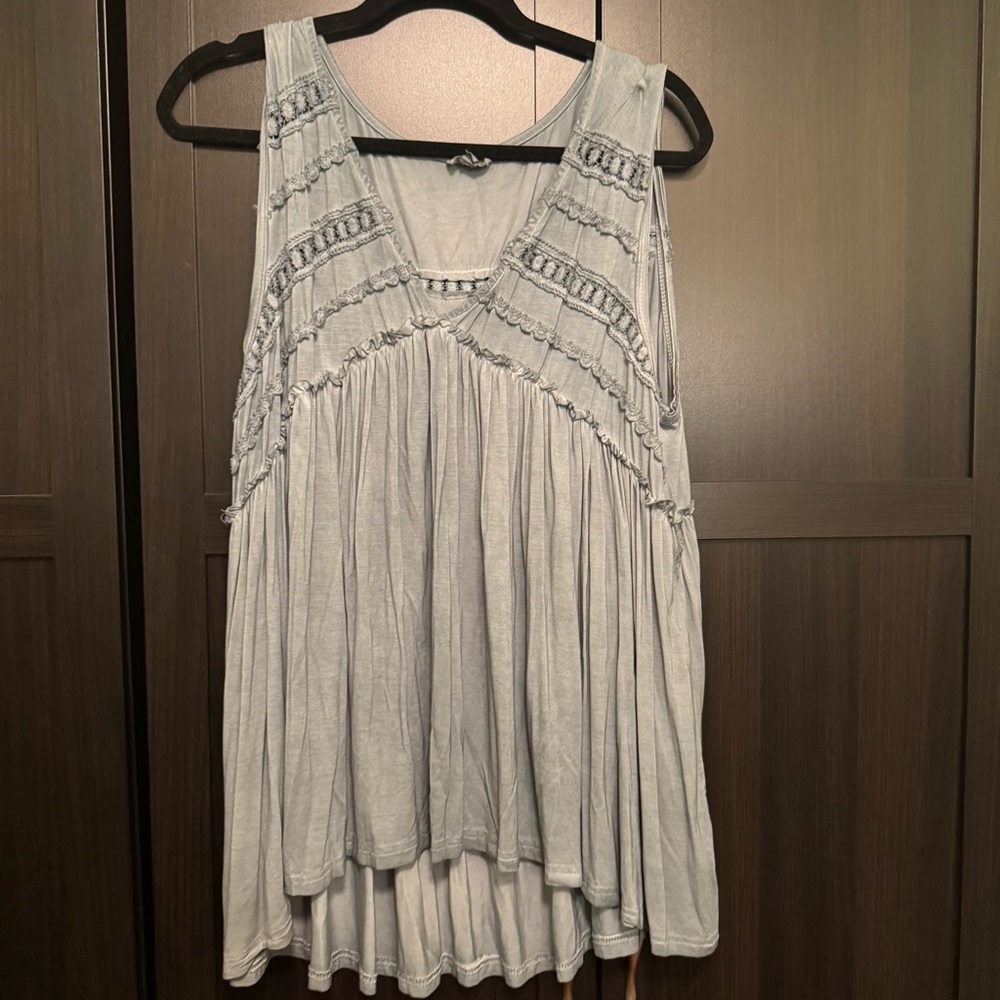 POL Soft Gray Sleeveless Tank Top​